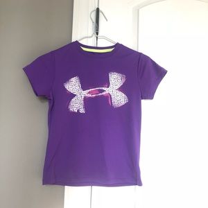 Adorable Girls Under Armour Shirt Size- XSmall